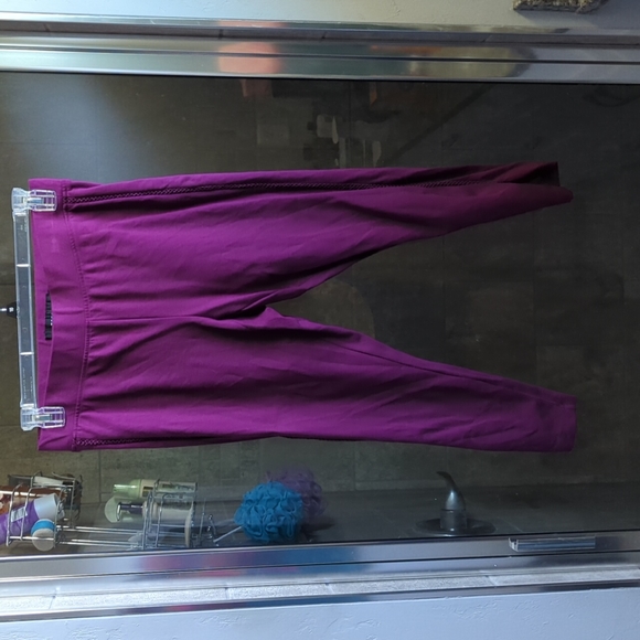 Torrid Ponte Purple Cropped Pants - Picture 3 of 6